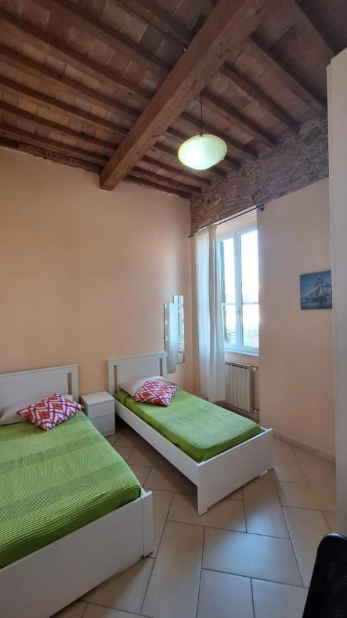 Appartamento Centro Citta Free Private Car Parking Livourne Extérieur photo